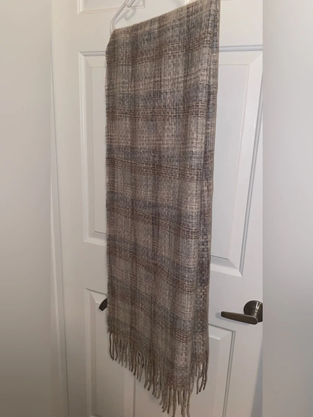 Vince Camuto lightweight woven